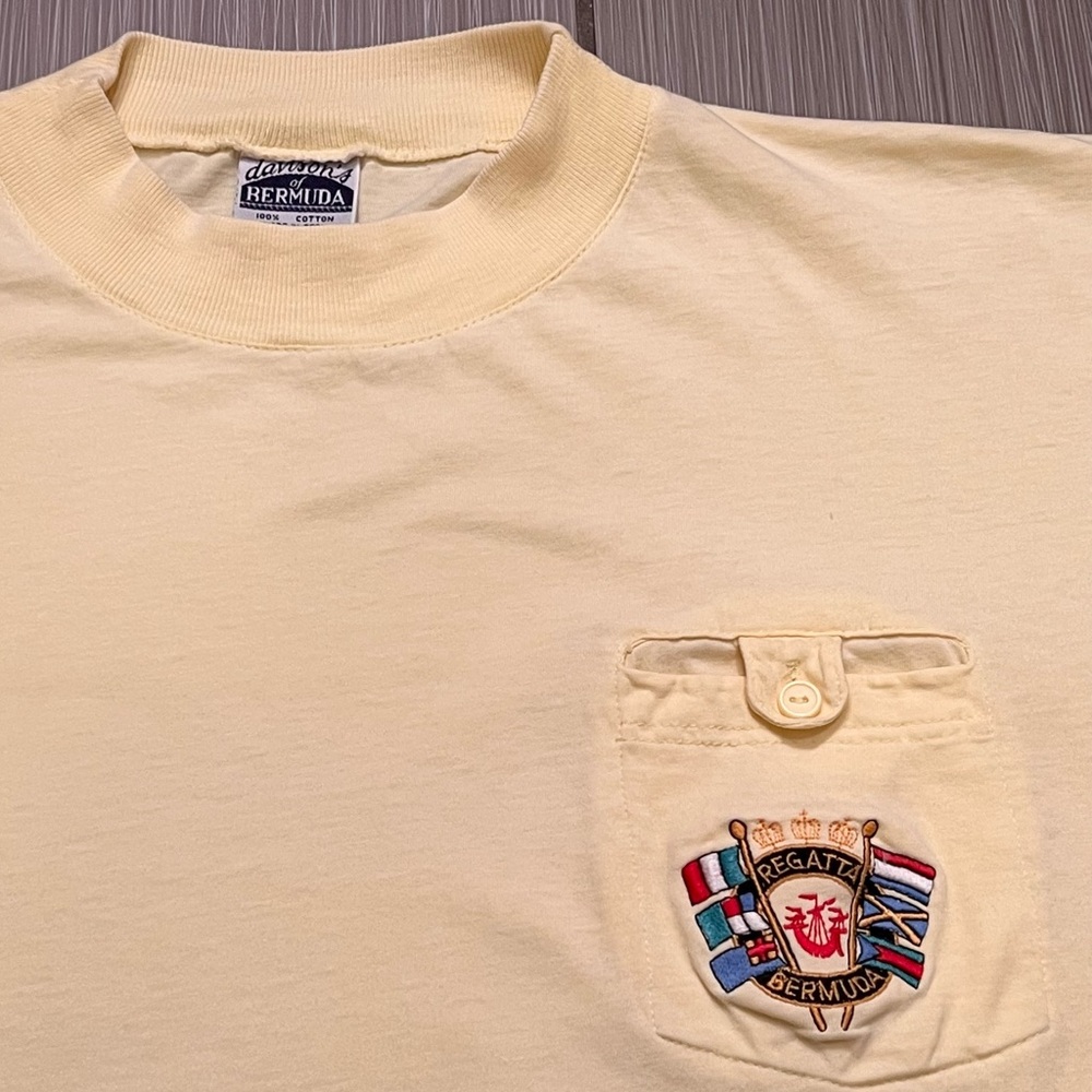 Vintage butter yellow Bermuda regatta embroidered front pocket 80s 90s vacation